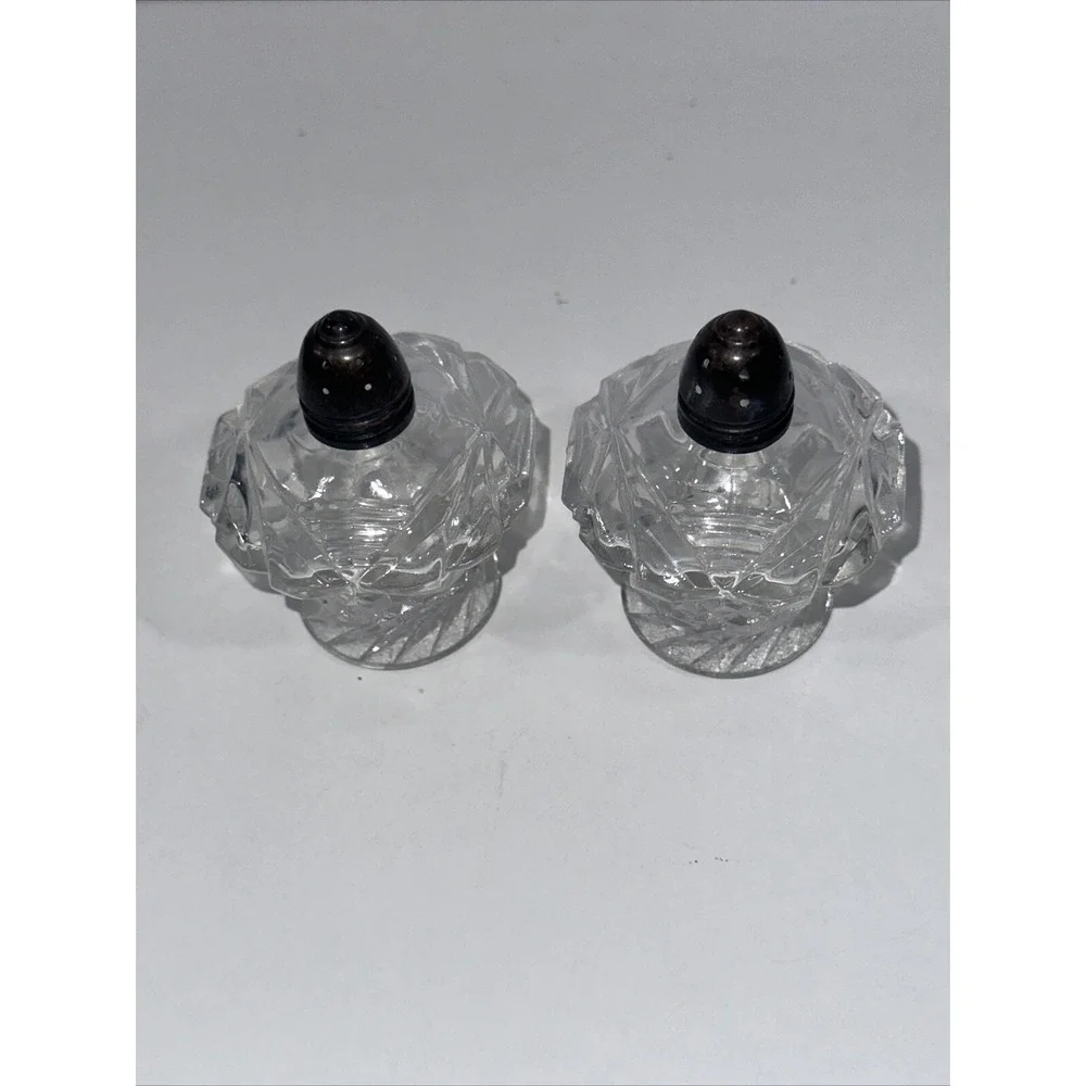 The Unbranded Brand vintage crystal